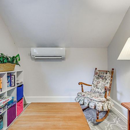 Lavish House With Patio - 2 Blocks To Green Lake! 외부 사진