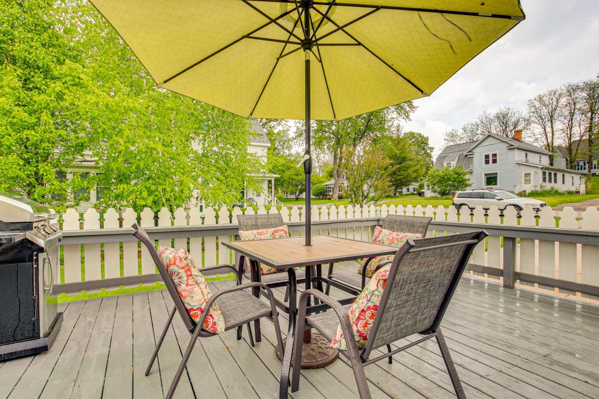 Lavish House With Patio - 2 Blocks To Green Lake! 외부 사진