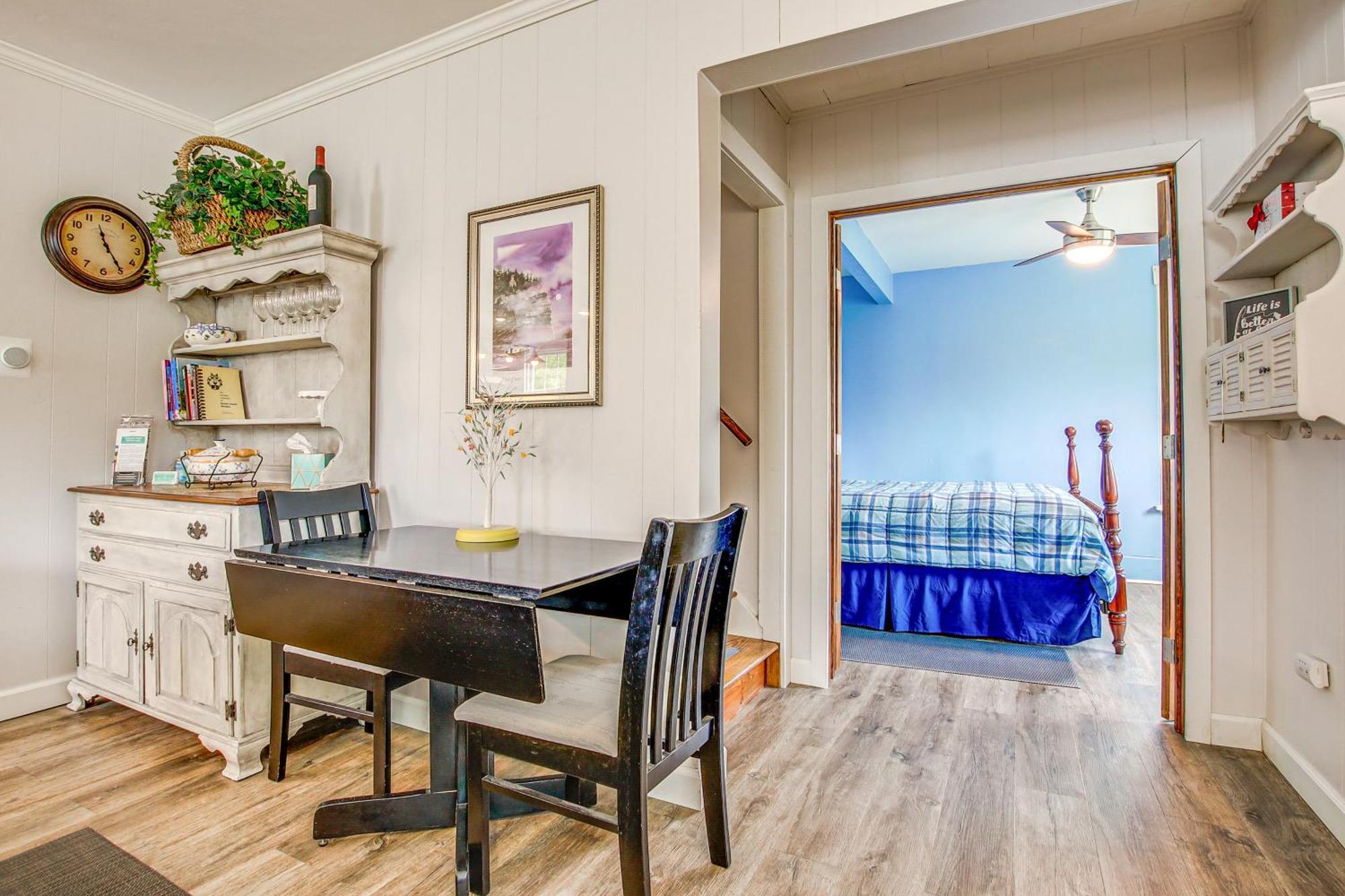 Lavish House With Patio - 2 Blocks To Green Lake! 외부 사진