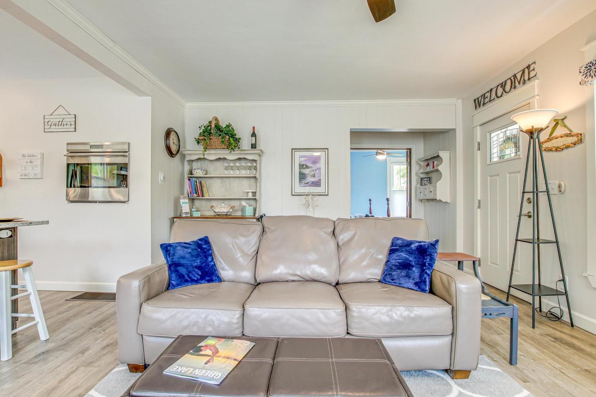 Lavish House With Patio - 2 Blocks To Green Lake! 외부 사진