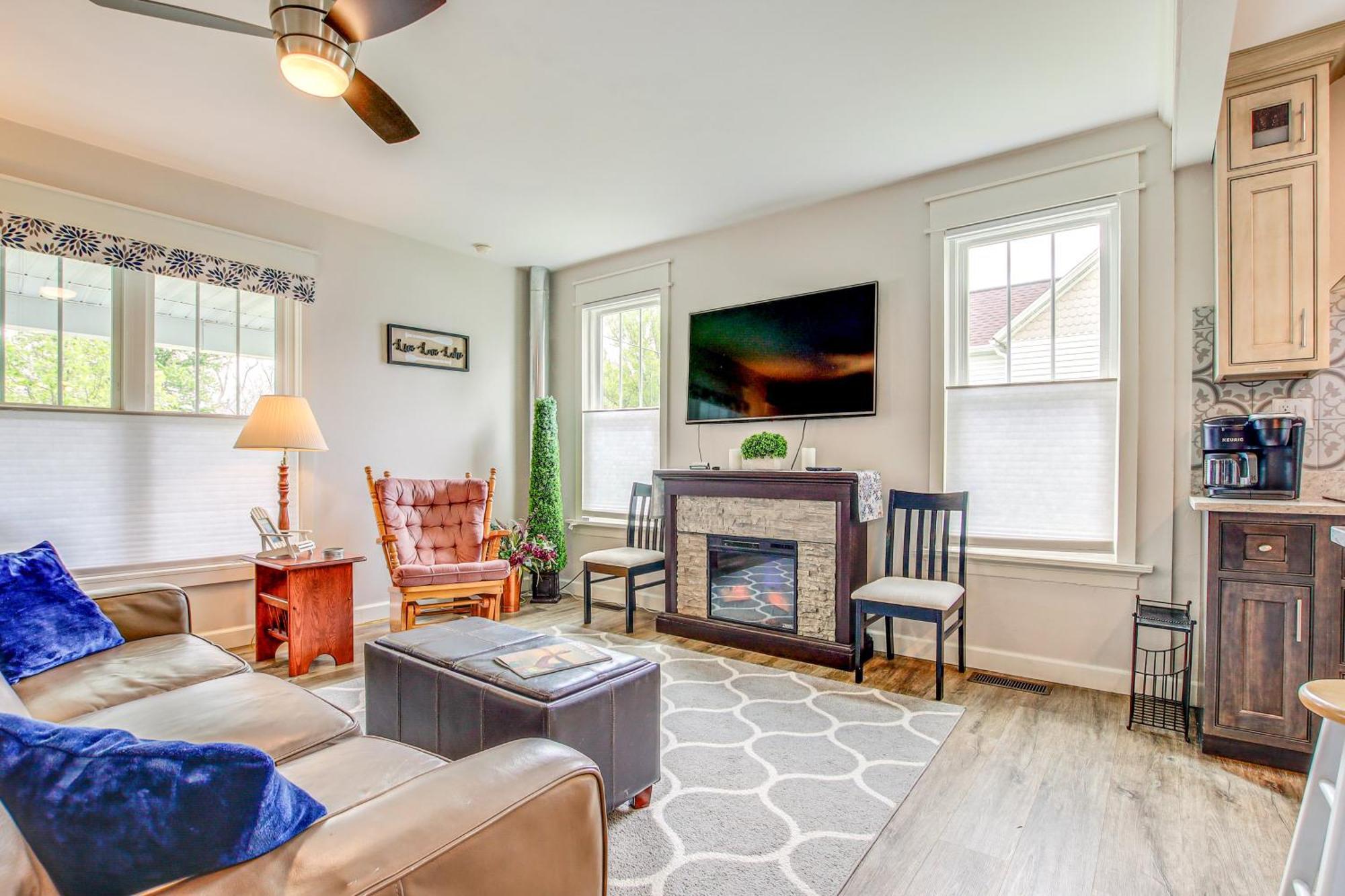 Lavish House With Patio - 2 Blocks To Green Lake! 외부 사진